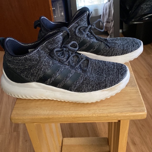 All shoes are 11.5 US in size. Everything you see is used , most very little. - Picture 8 of 9